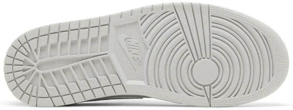 Jordan 1 Low OG Metallic Silver 3/5