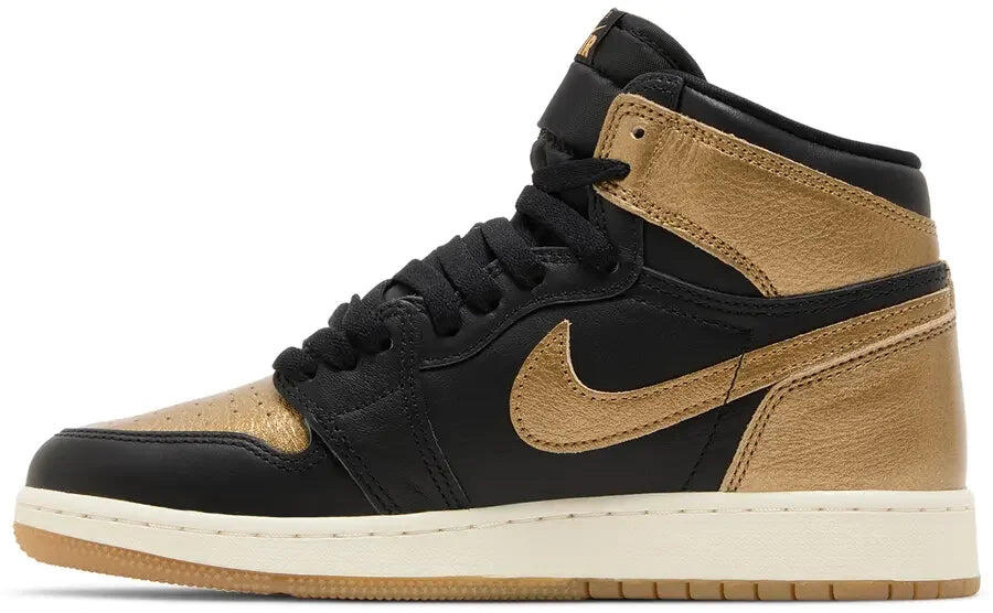 Jordan 1 Retro High OG Black Metallic Gold 2/5