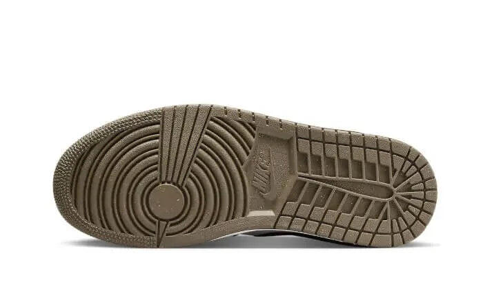 Air Jordan 1 Low SE Light Olive 3/3