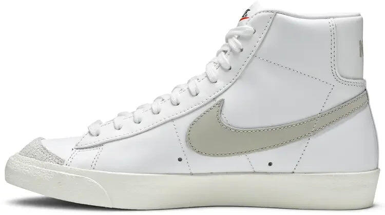 Nike Blazer Mid '77 Vintage White 2/5