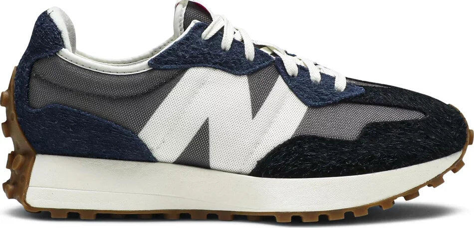 NEW BALANCE picture
