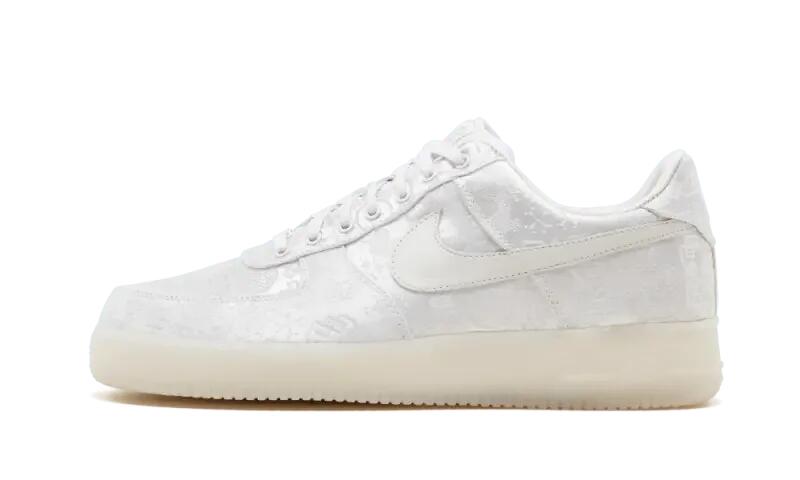 NIKE picture
