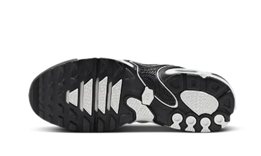 Nike Air Max Plus Drift Panda (W) 3/3