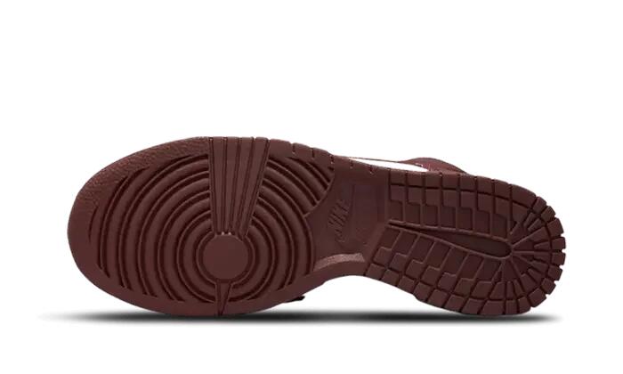 Dunk High Burgundy Crush 3/3