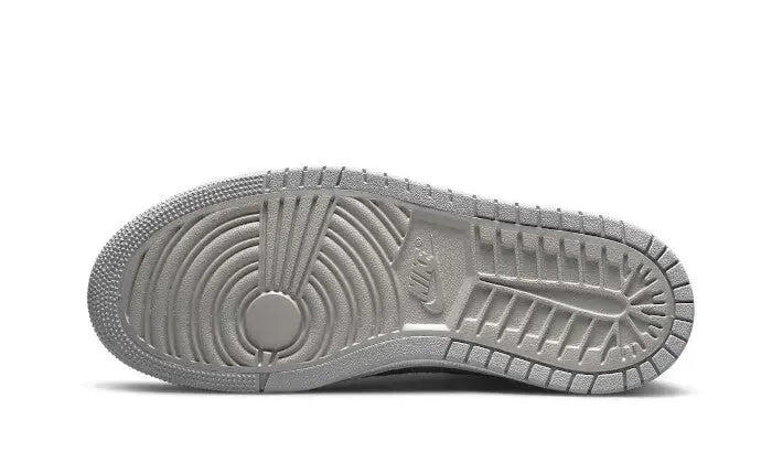 Air Jordan 1 High Zoom CMFT Medium Grey (W) 3/4
