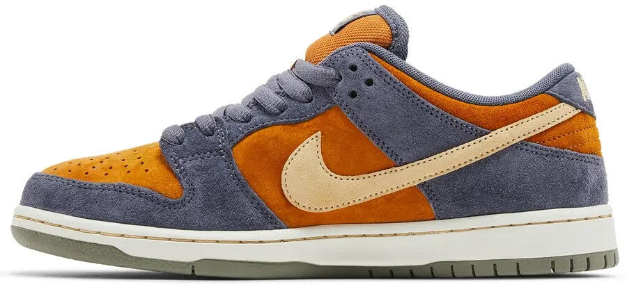 Nike SB Dunk Low Light Carbon Monarch 2/5