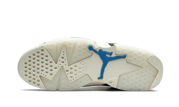 Jordan 6 Retro Tech Chrome (W) 4/4