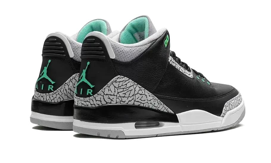 Air Jordan 3 Retro Green Glow 3/4