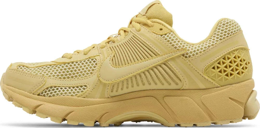Nike Zoom Vomero 5 Saturn Gold (W) 3/7