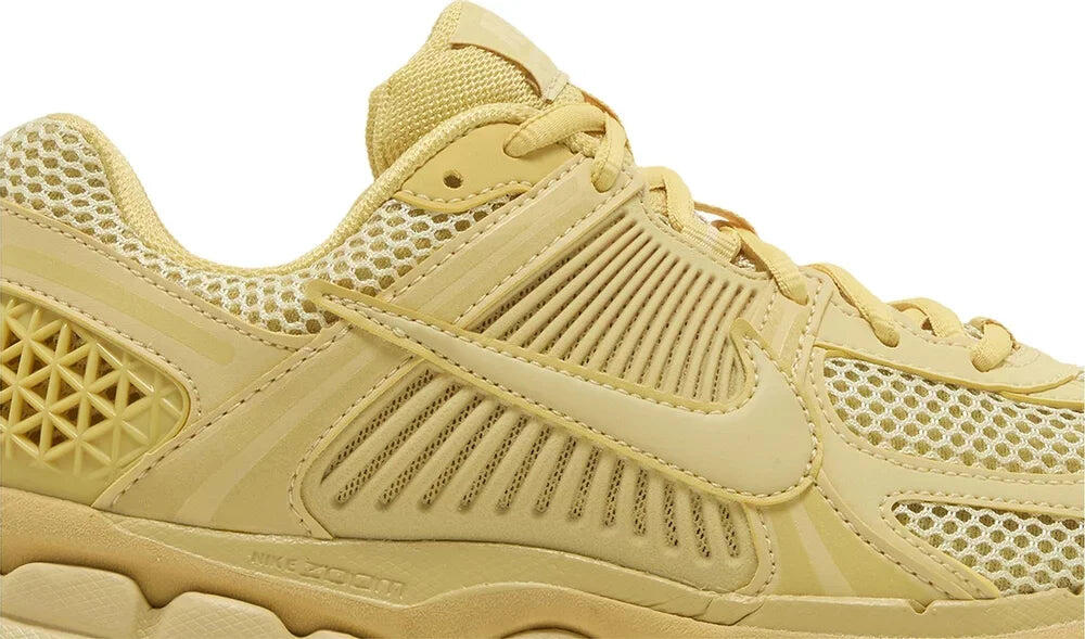 Nike Zoom Vomero 5 Saturn Gold (W) 2/7