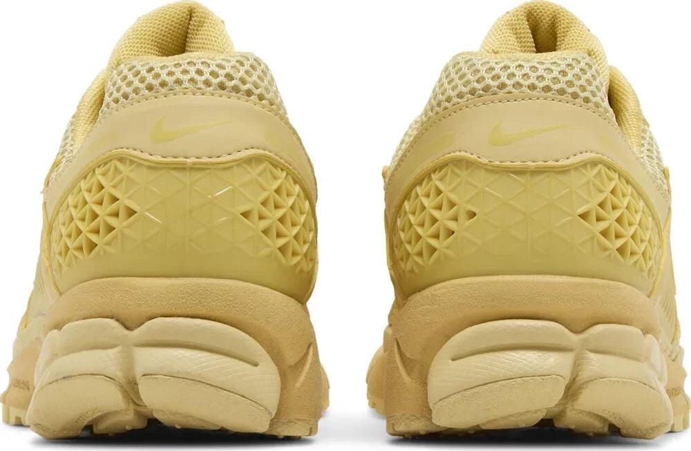 Nike Zoom Vomero 5 Saturn Gold (W) 6/7