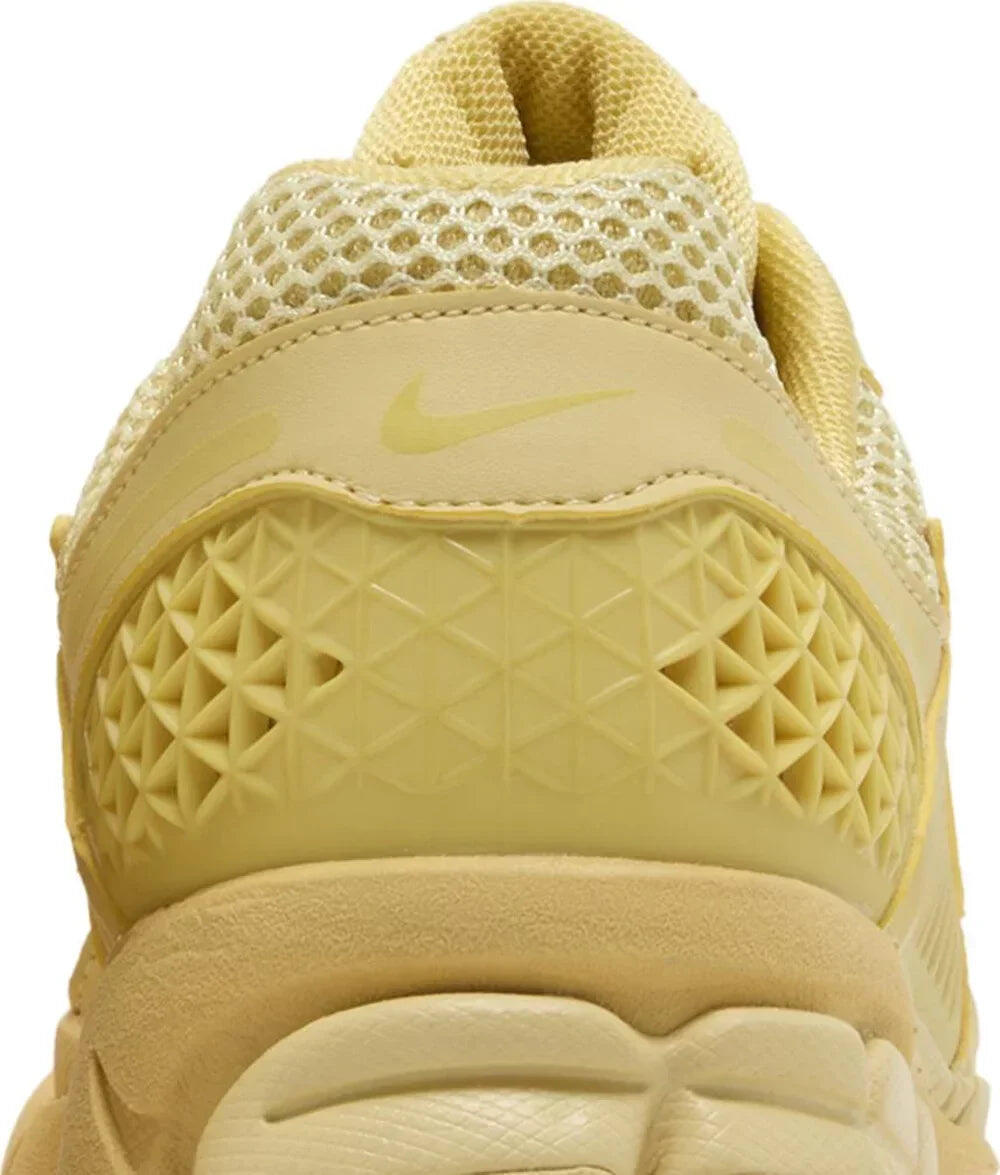Nike Zoom Vomero 5 Saturn Gold (W) 7/7