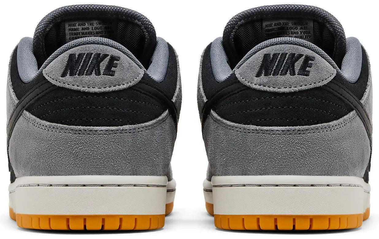 Nike SB Dunk Low Dark Smoke Grey 4/5