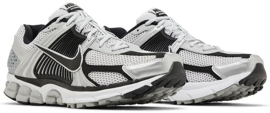 Nike Zoom Vomero 5 Metallic Silver Black 5/5