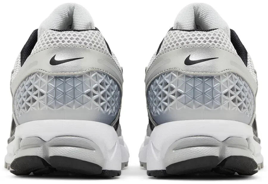 Nike Zoom Vomero 5 Metallic Silver Black 4/5
