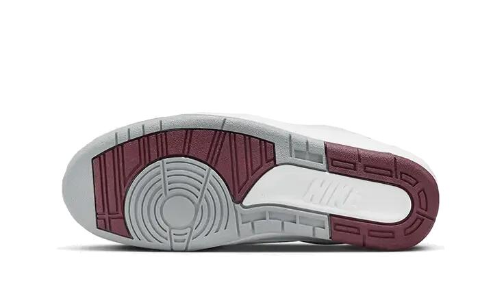 Jordan 2 Retro Low Cherrywood 3/3