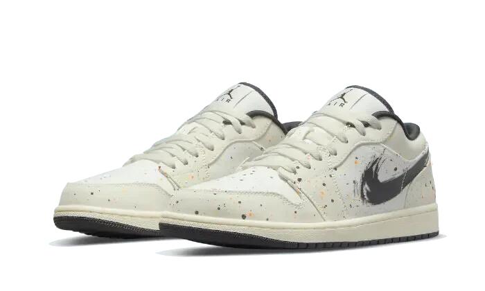 Air Jordan 1 Low SE Brushstroke 2/3