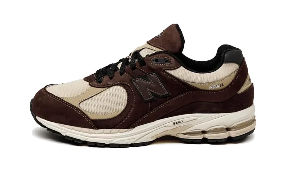 New Balance 2002R Gore-Tex Black Coffee 1/4