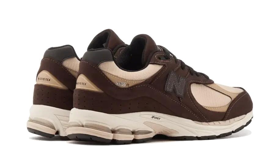 New Balance 2002R Gore-Tex Black Coffee 3/4