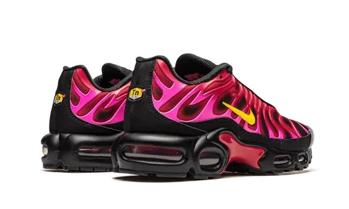 Air Max Plus Supreme Black 3/4