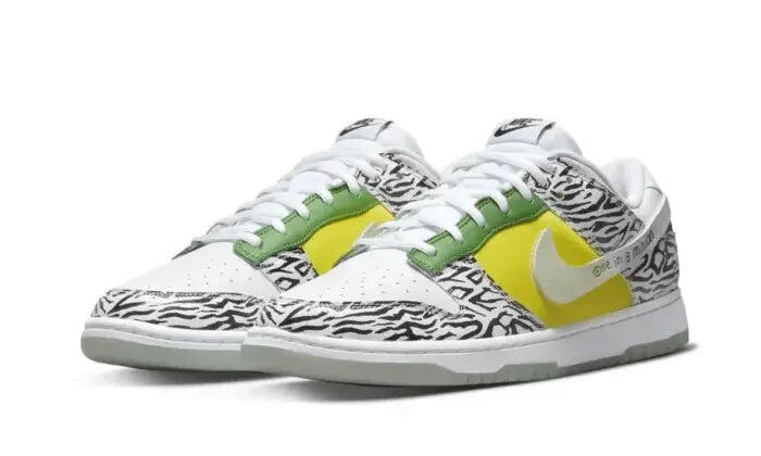 Nike Dunk Low Doernbecher Zoe 2/4