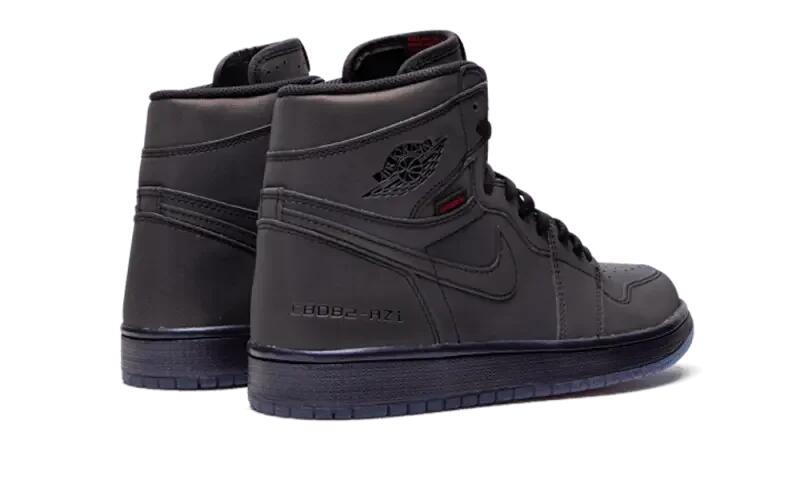 Air Jordan 1 Retro High Zoom Fearless 4/5