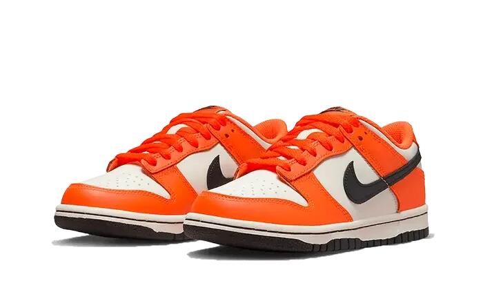 Dunk Low Halloween (2022) 2/3