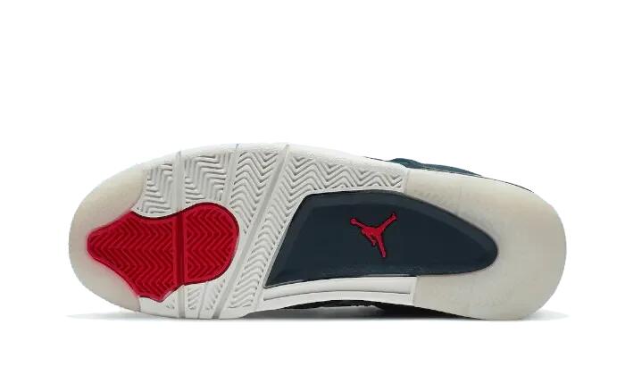 Jordan 4 Retro SE Sashiko 3/3