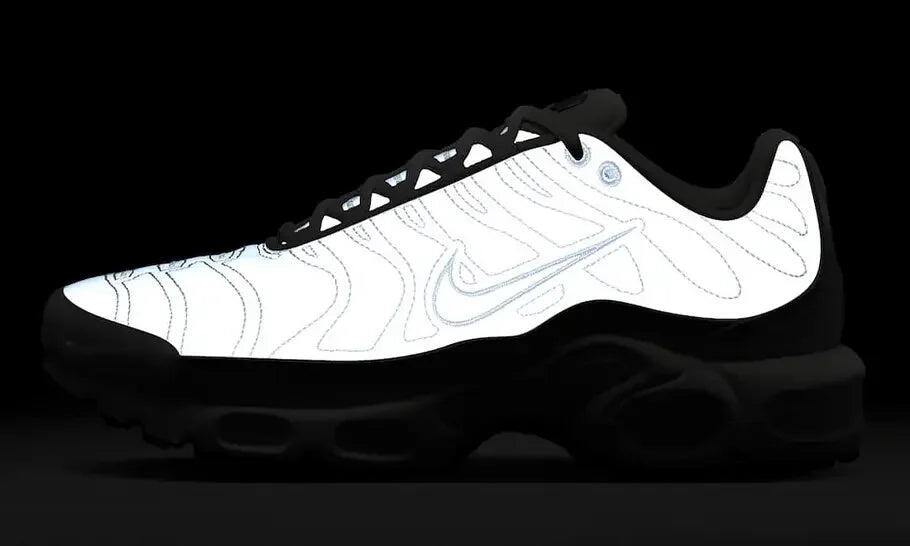 Nike Air Max Plus Reflective Platinum (W) 4/4