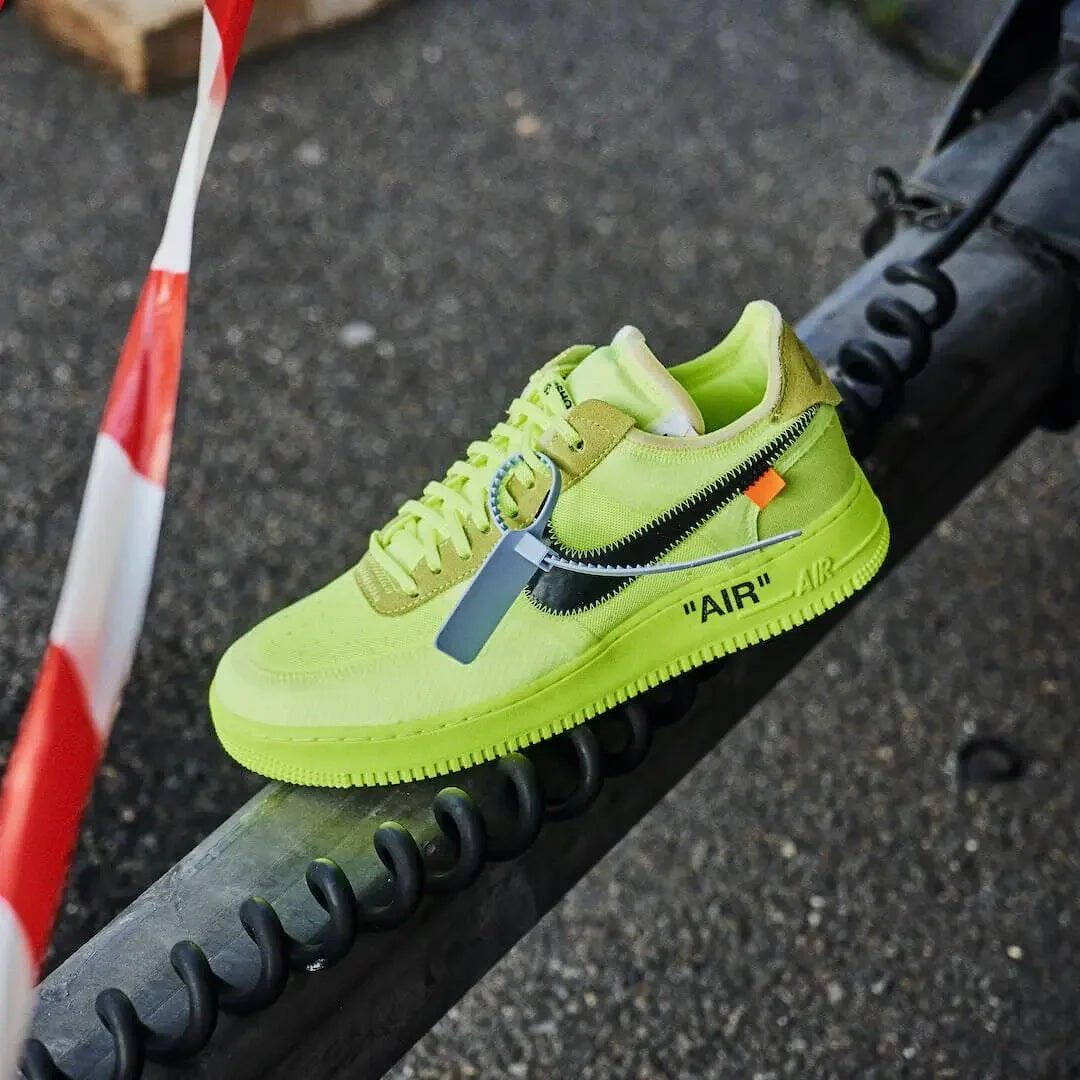 Air Force 1 Low Off-White Volt 6/7