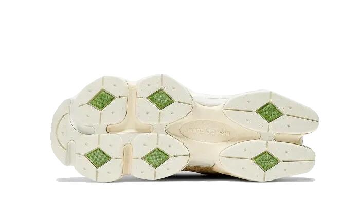 New Balance 9060 Bricks & Wood 3/3