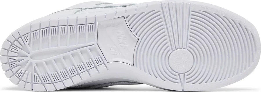 Nike SB Dunk Low Pro Triple White 4/7