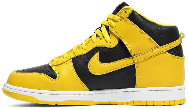 Nike Dunk High Iowa (2020) 2/5