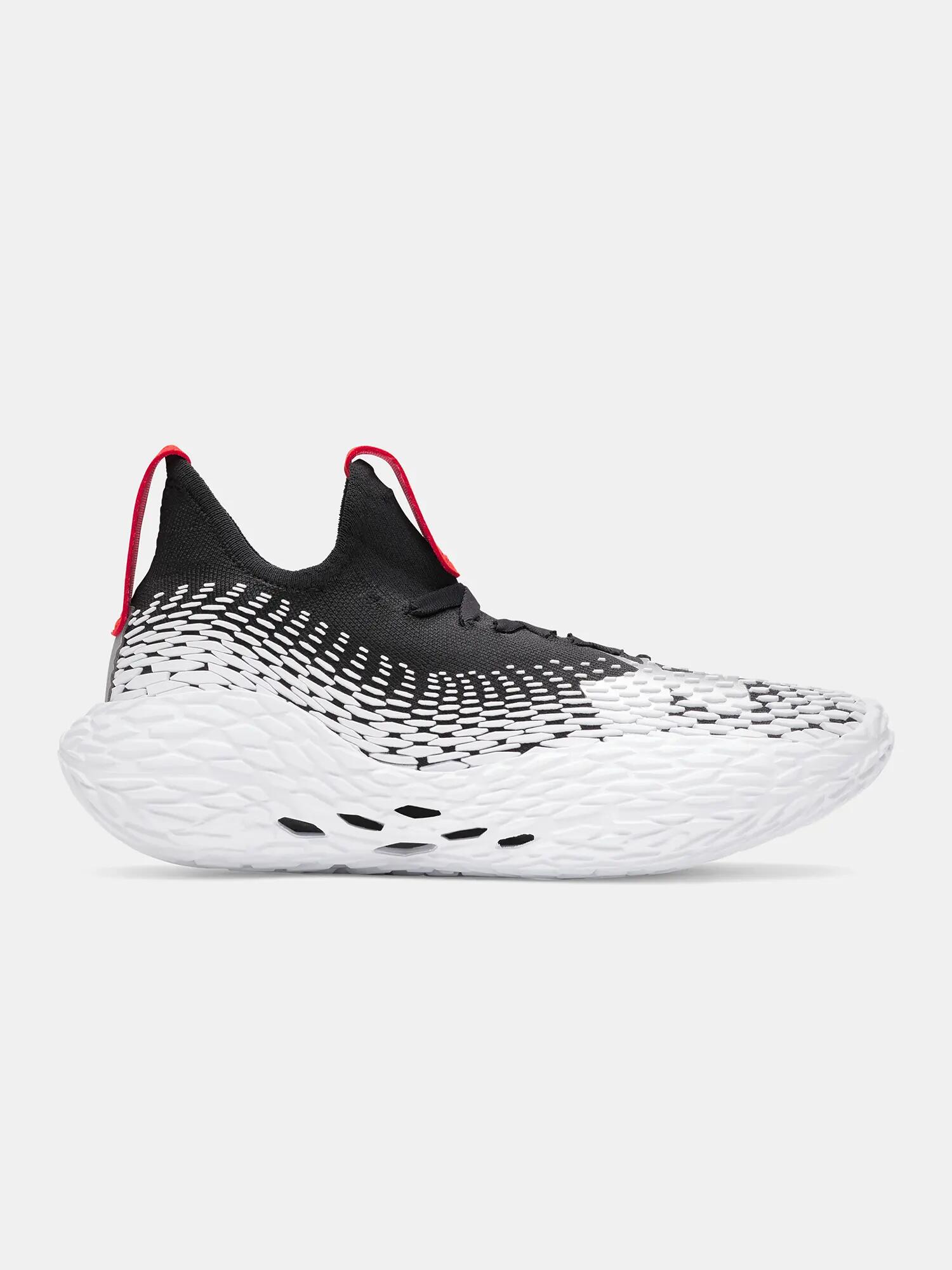 UNDER ARMOUR picture