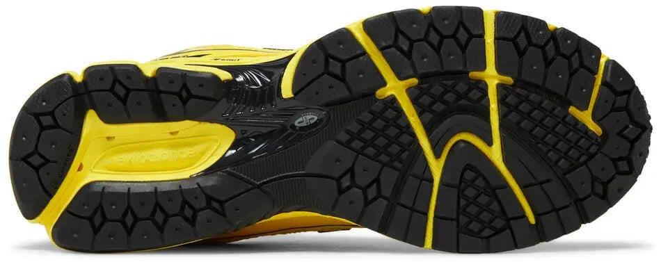 New Balance 1906R GANNI Blazing Yellow 3/5