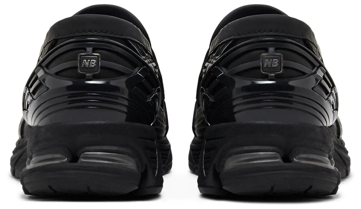 New Balance 1906L Black 4/5