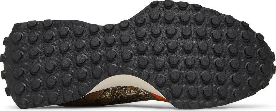 New Balance 327 atmos Realtree 4/7