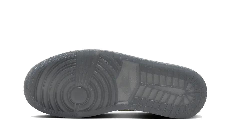 Air Jordan 1 Low Year of the Dragon (2024) 3/5