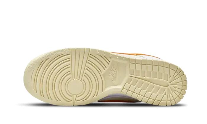 Dunk Low Sundial 3/4