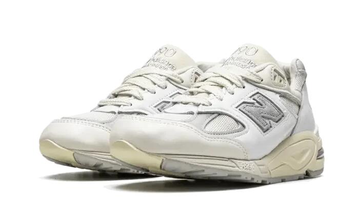 New Balance 990v2 Made in USA Teddy Santis Sea Salt 2/4