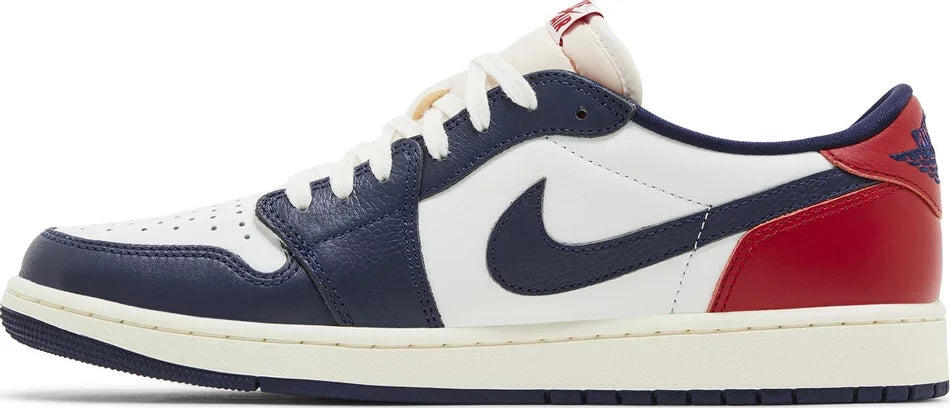 Jordan 1 Retro Low OG Howard University 2/5