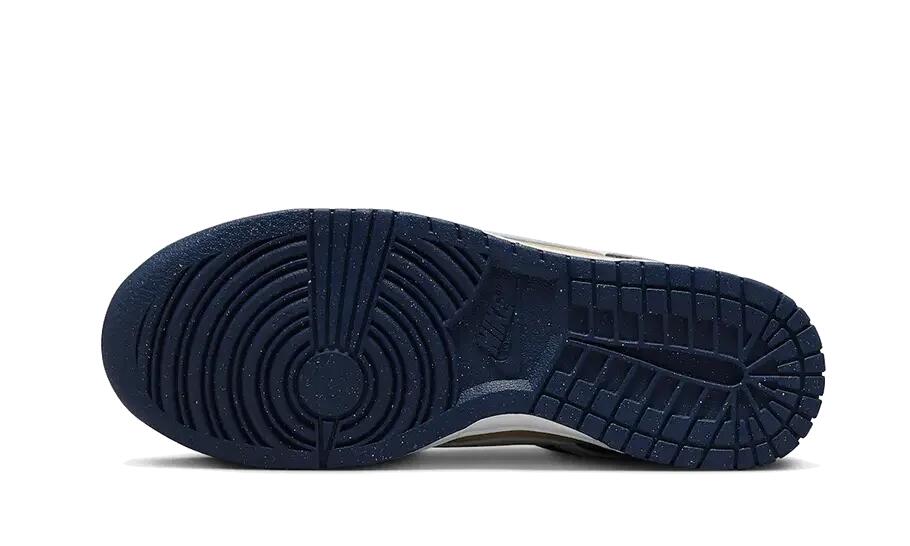 Nike Dunk Low Next Nature Midnight Navy Gold 4/4