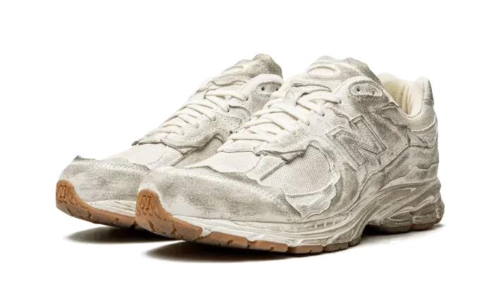 New Balance 2002R Protection Pack Distressed 2/4