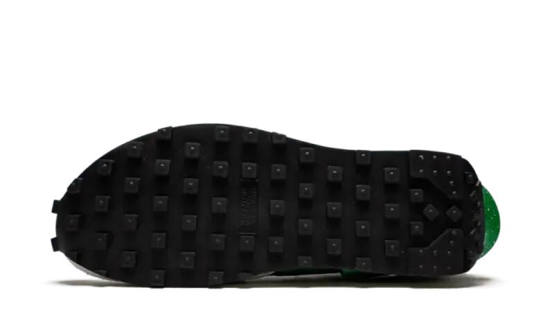 Nike Daybreak Undercover Lucky Green Red (W) 4/4