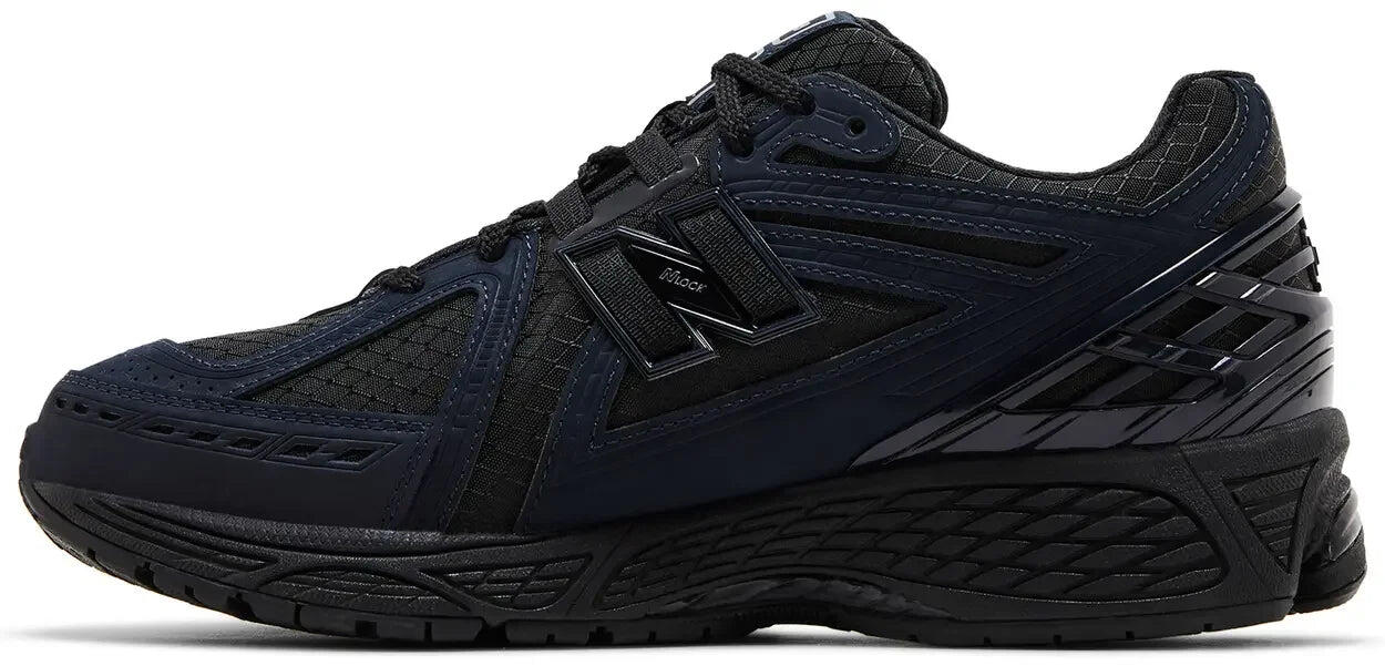 New Balance 1906R Cordura Outerspace 2/5