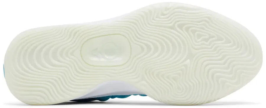 Nike KD 17 Christmas 3/5