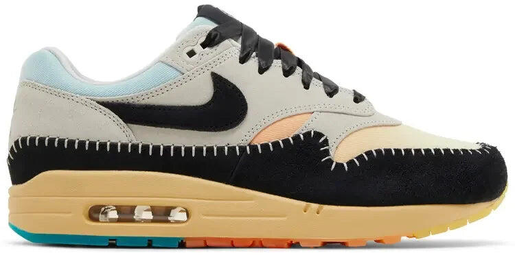 NIKE picture
