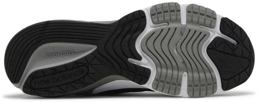New Balance 990v6 MiUSA Black Grey White 3/5
