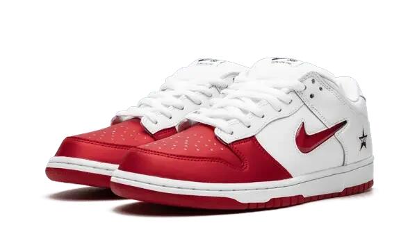 Nike SB Dunk Low Supreme Jewel Swoosh Red 2/4