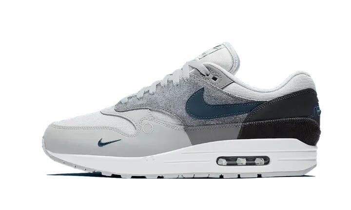 NIKE picture